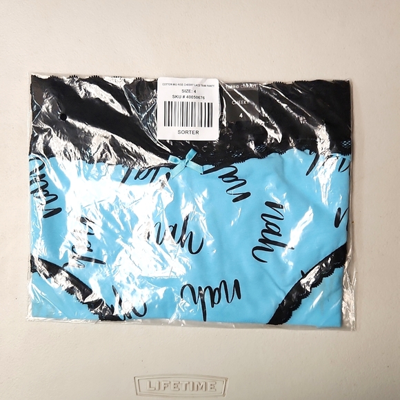 ♥️NWT VINTAGE TORRID PANTY - MID-RISE - CHEEKY - LACE TRIM - GRAPHIC NAH - Picture 6 of 9